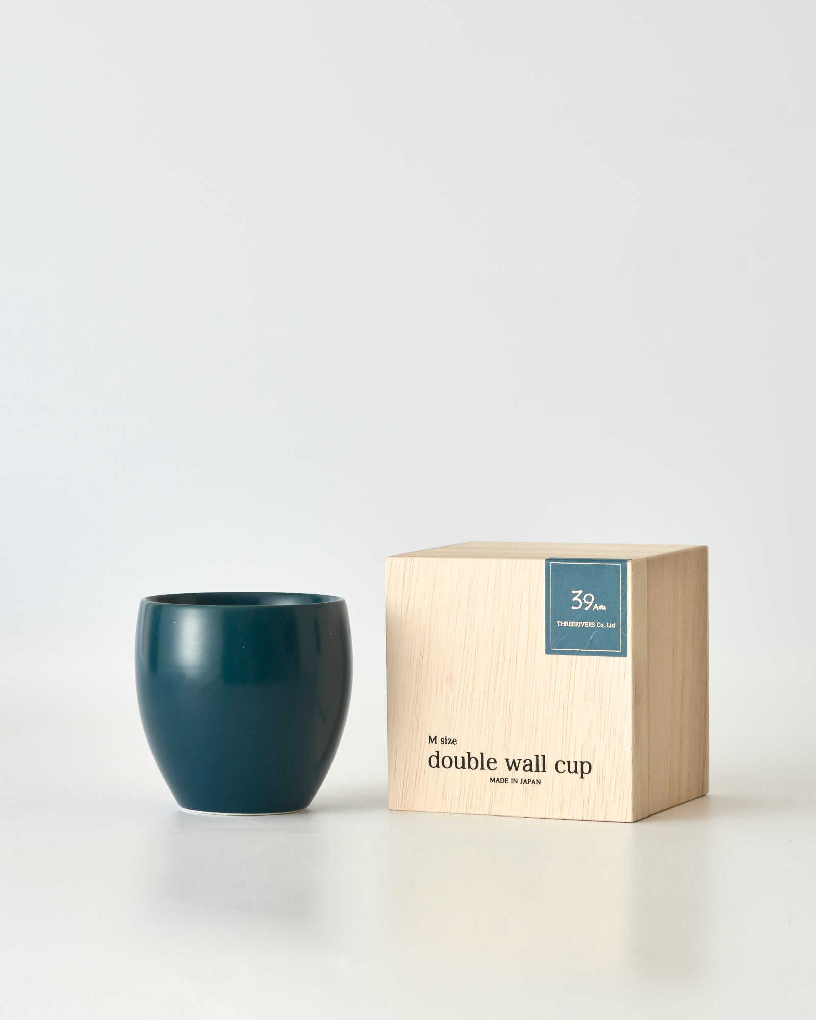 39Arita Double Wall Cup