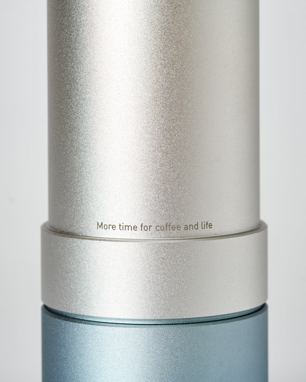 April Hand Grinder 01