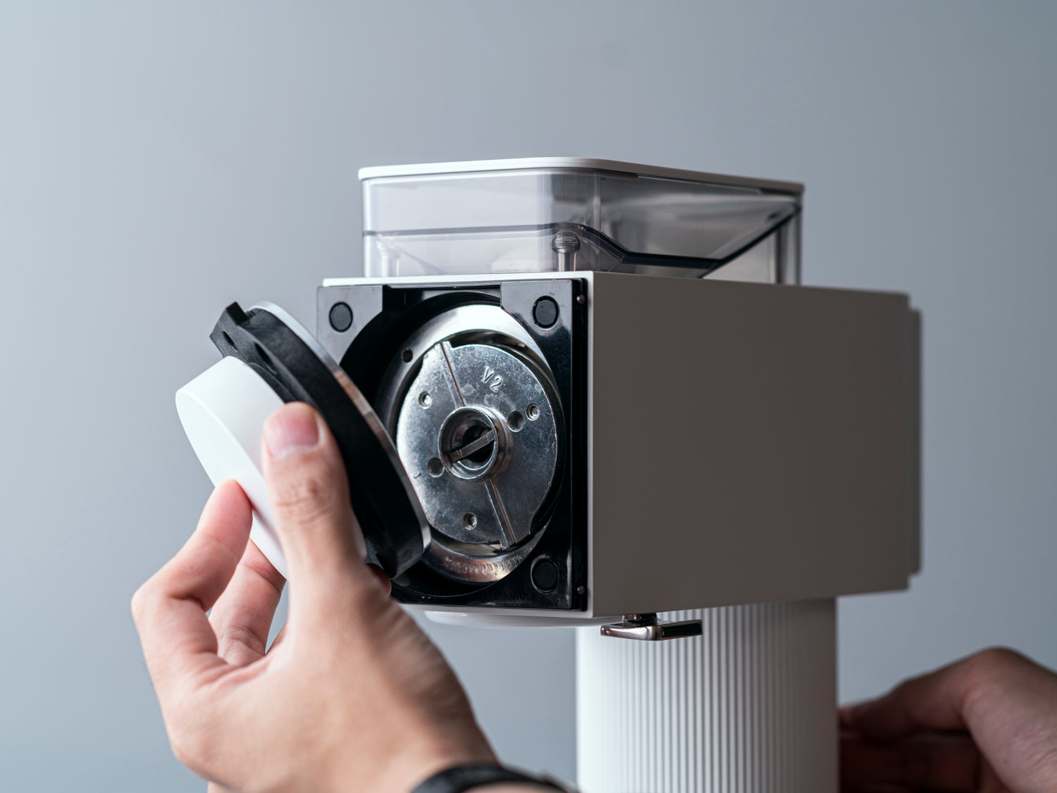 プラスドライバー1本だけで主だったメンテナンスをすることができます。