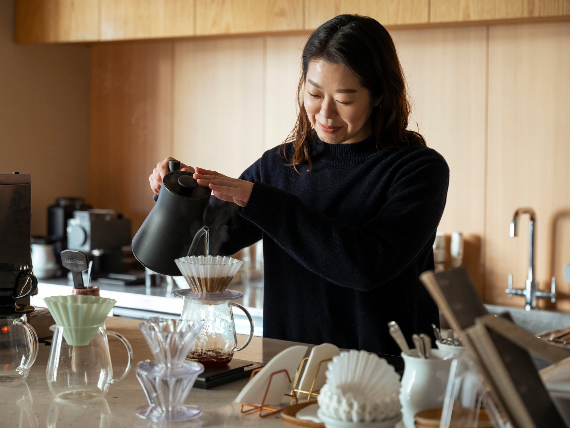 日本一、家庭用コーヒー器具が並ぶカフェ 〜Kurasu夷川店の魅力〜