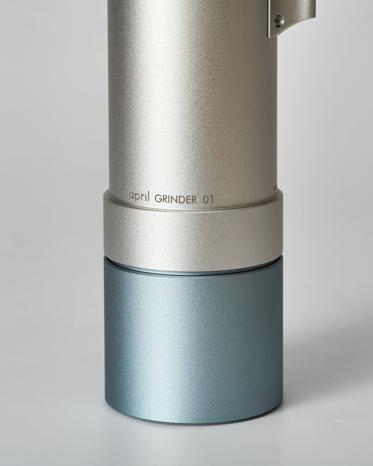 April Hand Grinder 01