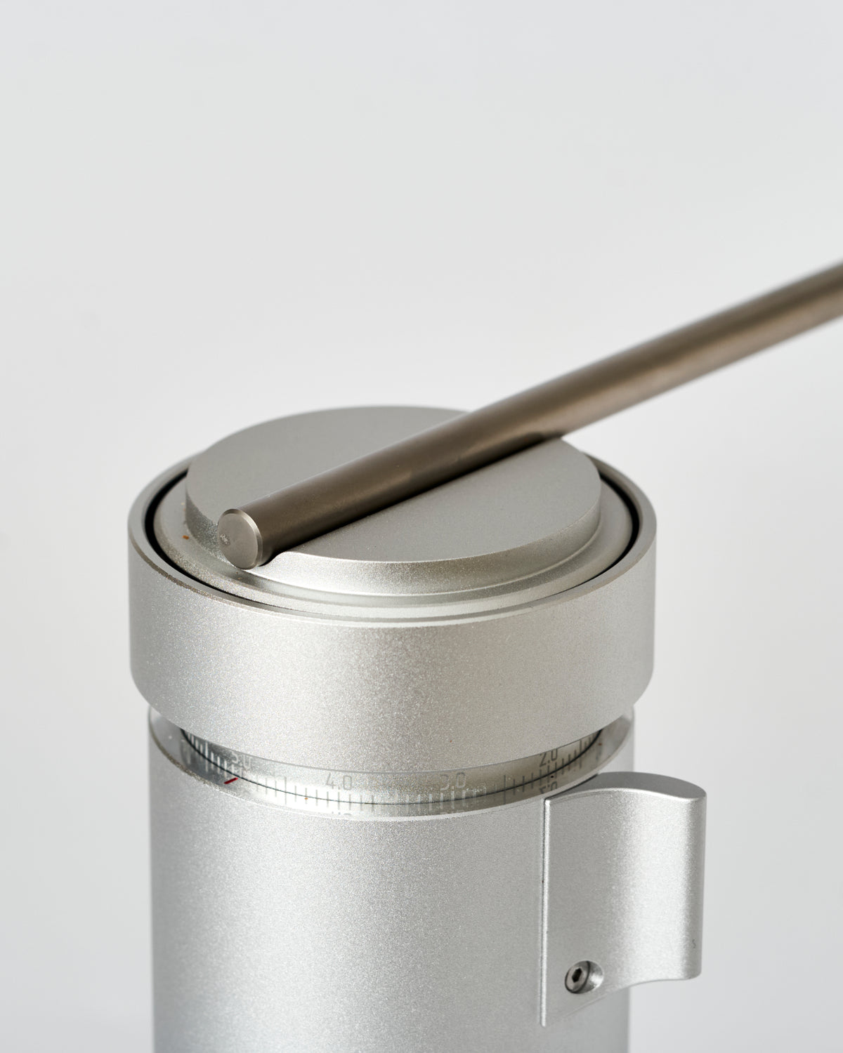 April Hand Grinder 01