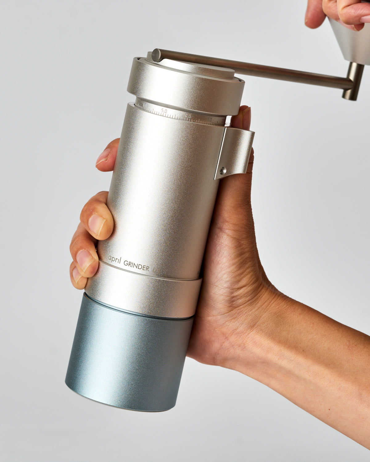 April Hand Grinder 01