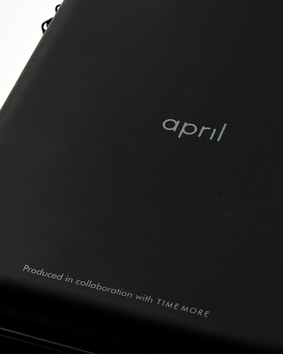 April Hand Grinder 01